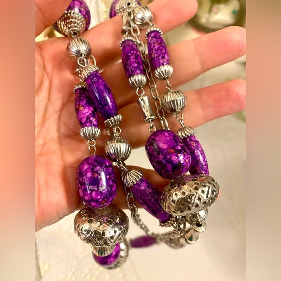 Elegant Purple and Silver Necklace - Picture 3 of 5